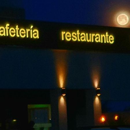 Hotel Moya Navalmoral De La Mata Exteriér fotografie