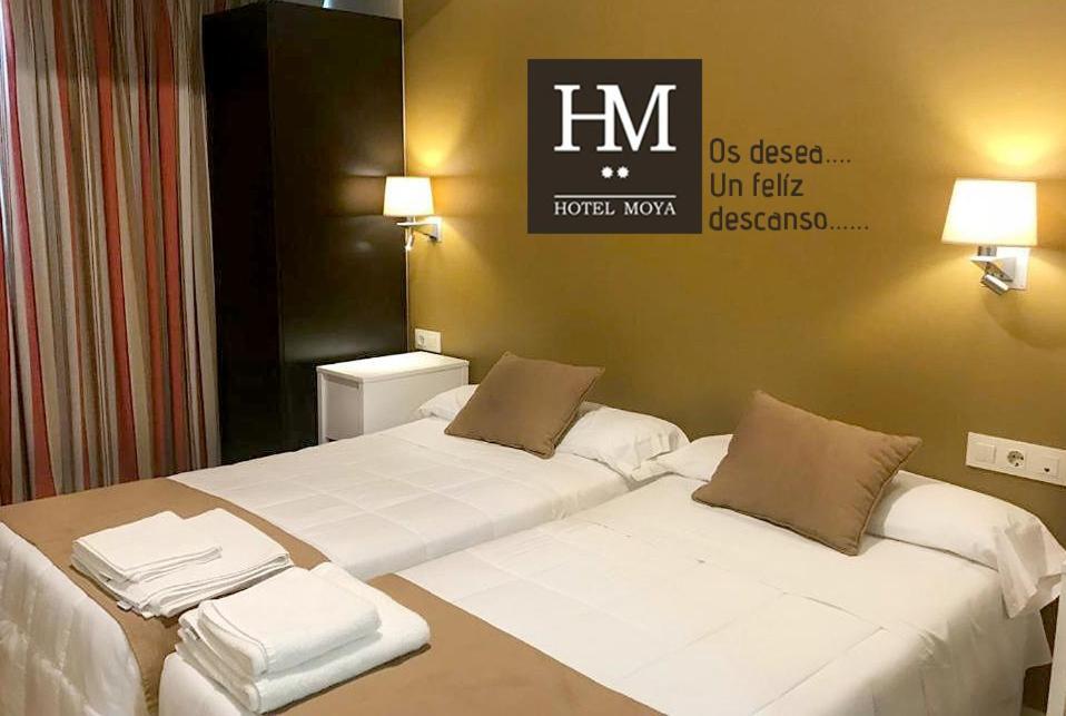 Hotel Moya Navalmoral De La Mata Exteriér fotografie